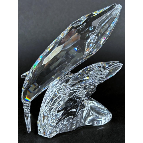 1152 - A Swarovski Collectors Society glass blue whale with calf, 10cm high approx, with it’s original box.