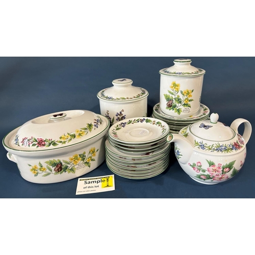 1020 - A collection Royal Worcester 'Evesham' 'Worcester Herbs' pattern dinner and tea wares comprising var... 