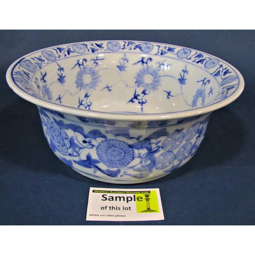 1098 - A famille rose bowl, possibly by Sampson, an ironstone jug with chinoiserie detail and three 20th ce... 