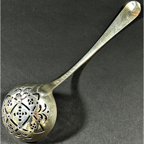 1222 - A Georgian silver straining spoon, hallmarks rubbed, damage to bowl, 1.4oz approx