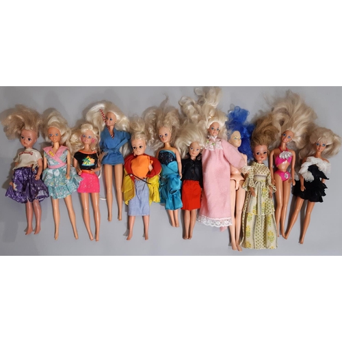 321 - Large collection of Barbie, Sindy, Action Man, GI Joe and Ken dolls together with dolls clothes, Bar... 