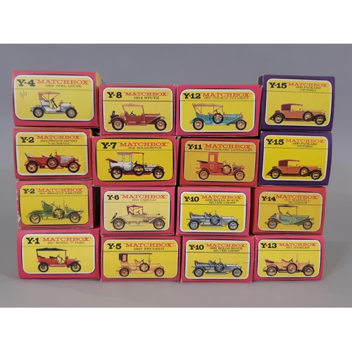 337 - Collection of model vehicles including 16 boxed  Matchbox 'Models of Yesteryear' cars (2nd and 3rd i... 