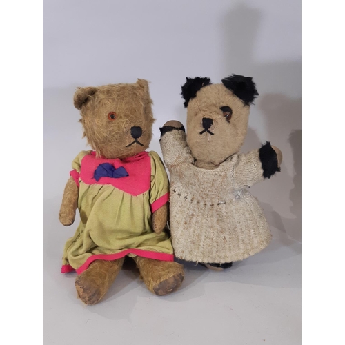 339 - Mixed lot of vintage toys including a firmly stuffed teddy bear with jointed body, stitched nose and... 