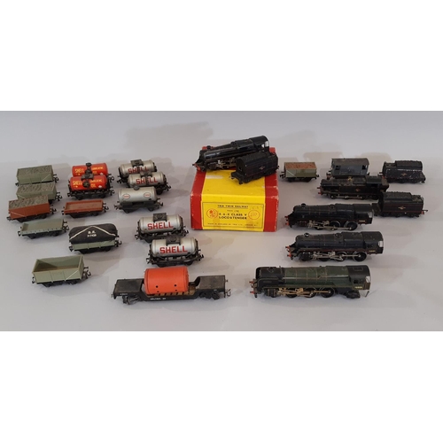 327 - Collection of 00 gauge railway models by Trix Twin including three 4-6-0 Locomotives (2 with tenders... 