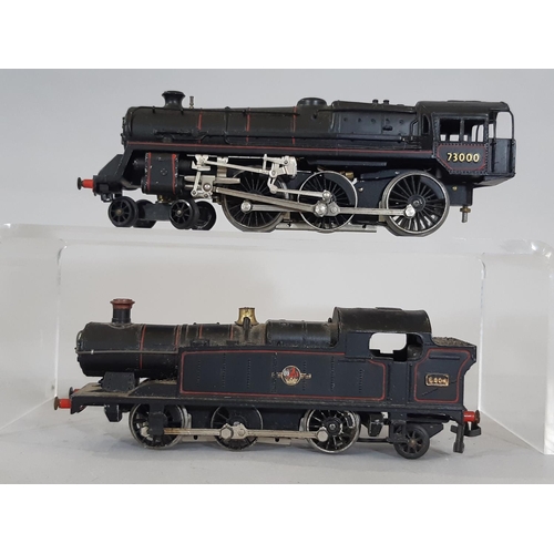 327 - Collection of 00 gauge railway models by Trix Twin including three 4-6-0 Locomotives (2 with tenders... 