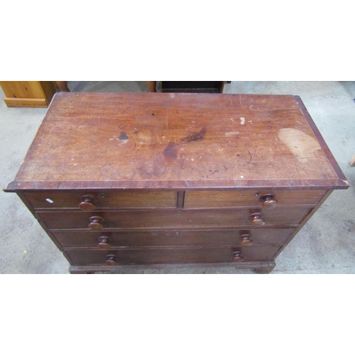 2191 - A Georgian mahogany bedroom chest with cross banded top, over two short and three long graduated dra... 