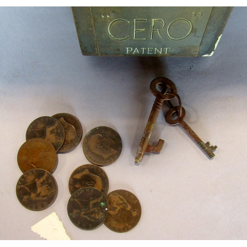 1429 - A Cero Patent Public Toilet “Pennies Only” Lock, complete with master key and money box key, togethe... 