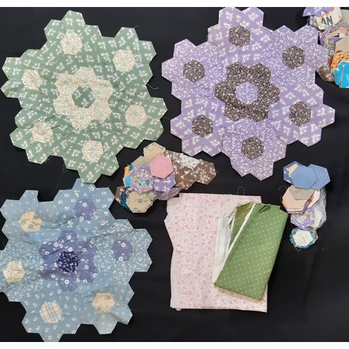 1603 - Assorted patchwork projects including a vintage hand stitched patchwork panel of hexagons 175x220cm ... 