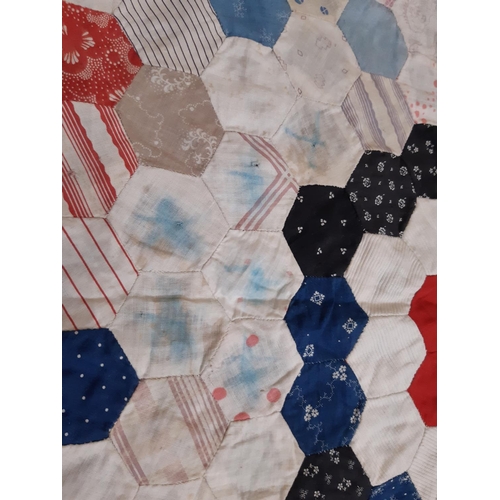 1603 - Assorted patchwork projects including a vintage hand stitched patchwork panel of hexagons 175x220cm ... 