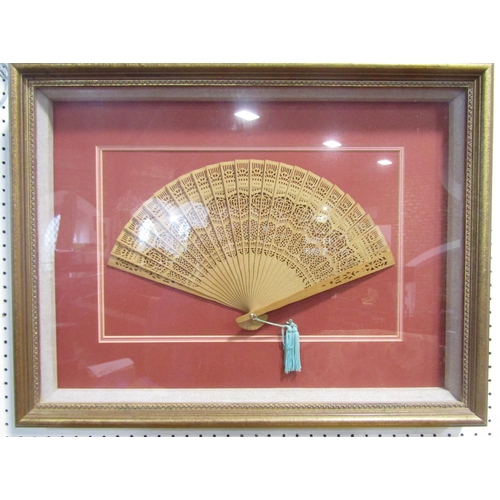 1411 - A Japanese painted silk fan with a central pheasant in moonlight, a Chinese filigree balsa fan, and ... 