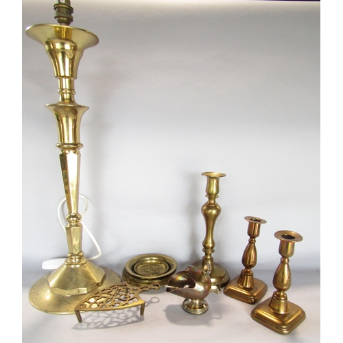 1422 - A mixed lot including a Doulton’s Improved Foot Warmer, a pair of brass candlesticks, a brass kettle... 