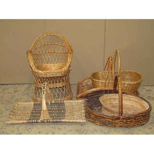 2111 - Wicker child's chair, together with a small collection of further wicker flower and other baskets