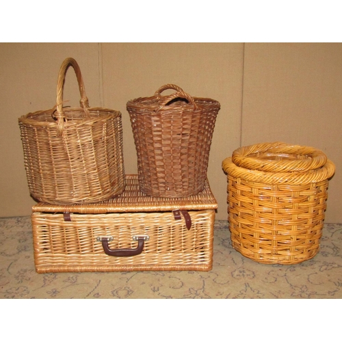 2137 - Collection of good quality wicker baskets of varying size, design and purpose