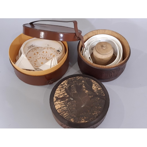 1594 - Interesting collection of mens vintage accessories including a leather collar box containing 5 'The ... 