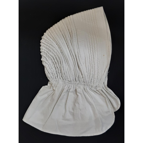 1598 - Box of vintage white linen including a late 19th/ early 20th century ladies sun bonnet  with corded ... 