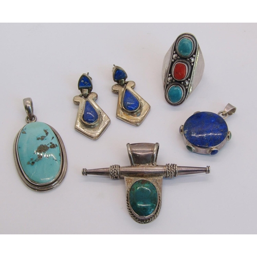 1329 - Group of gem set silver jewellery to include a 980 silver reversible pendant set with lapis lazuli a... 