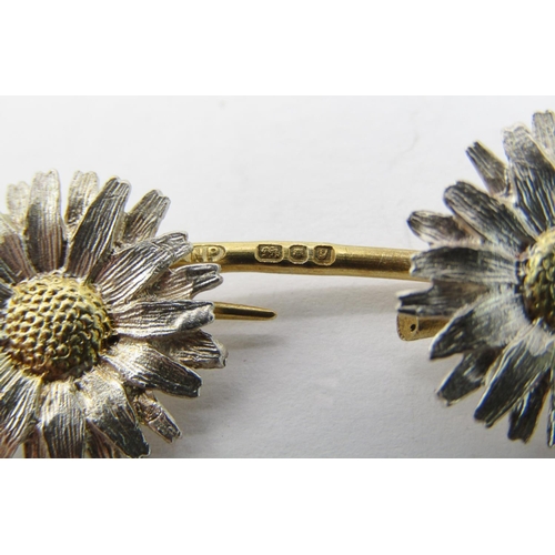 1323 - Silver gilt daisy necklace and matching bracelet by Nicholas Plummer, London 1998 (2)