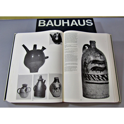 236 - The Bauhaus by Hans M Wingler, with slip case