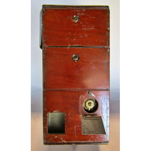 1499 - A Patent Eureka Detective Camera, Manufactured by W.W.Rough & Co London, a mahogany case with three ... 