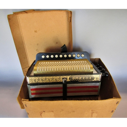 1507 - A good condition, working Hohner  Accordion with it’s original cardboard box.