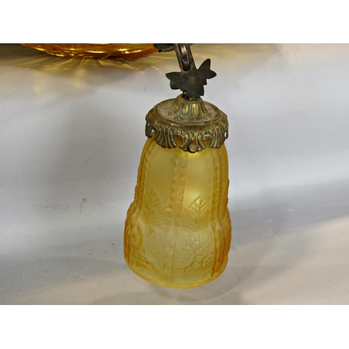 1536 - An Art Deco amber glass bowl ceiling light with three amber shaded down lights, complete with origin... 