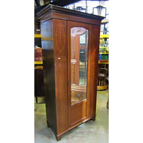 2207 - 19th century mahogany bedroom chest of three long and two short graduated drawers, with kite shaped ... 