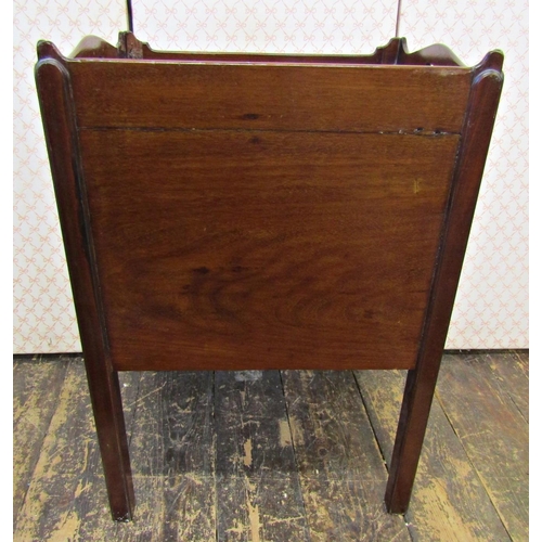 2618 - A Georgian mahogany tray top commode, the front elevation enclosed by a pair of panelled doors and f... 