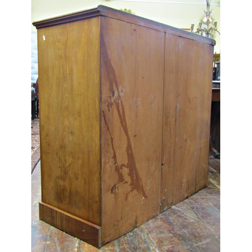 2622 - A mid-Victorian mahogany chest of three long and two short drawers on a plinth base, 125cm wide