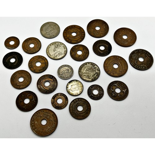 1384 - A quantity of 20th century foreign coinage Denmark, Cyprus, East Africa, Belgium, Holland, France, e... 