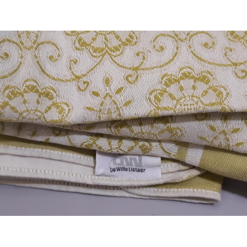 1581 - Boxful of good quality mixed table linen including a French patterned cloth 1.5x2.4m and 10 napkin s... 