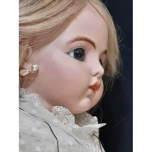 1296 - Good quality reproduction of late 19th century Bru Bébé Jeune doll by Carol with bisque socket head,... 