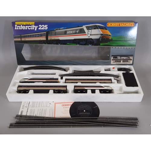 1302 - Hornby 00 gauge Intercity 225 Electric Train Set R696 with operating instructions, some additional t... 