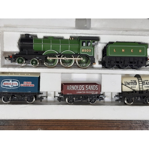 1303 - Collection of Hornby 00 gauge models including Hornby R786  LNER Heavy Goods Set comprising 4-6-0 lo... 