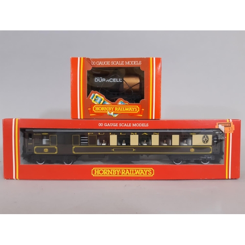 1303 - Collection of Hornby 00 gauge models including Hornby R786  LNER Heavy Goods Set comprising 4-6-0 lo... 