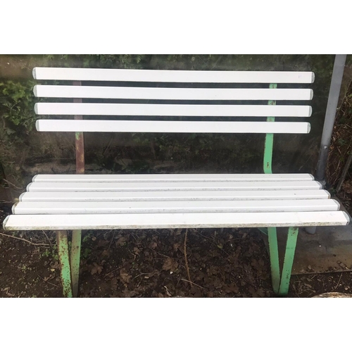 50 - A simple painted and weathered sprung steel two seat garden bench with coated wooden slats 123 cm wi... 