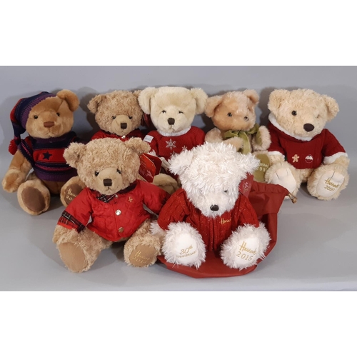 1300 - 7 Harrods Christmas issue Teddy Bears,  for years 1995, 2004, 2008, 2009, 2014 'Jasper' x2, and 30th... 