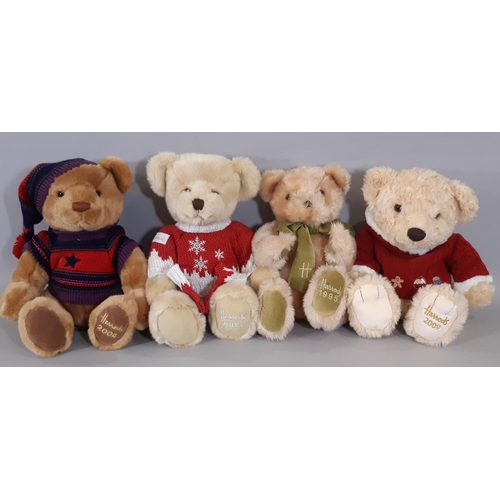 1300 - 7 Harrods Christmas issue Teddy Bears,  for years 1995, 2004, 2008, 2009, 2014 'Jasper' x2, and 30th... 