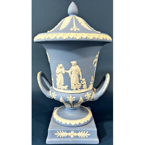 2020 - A collection of Wedgwood jasperware comprising a classical urn, with loop handles and cover, 25 jasp... 