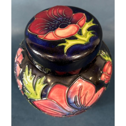 2035 - A Moorcroft Anemone pattern ginger jar and cover