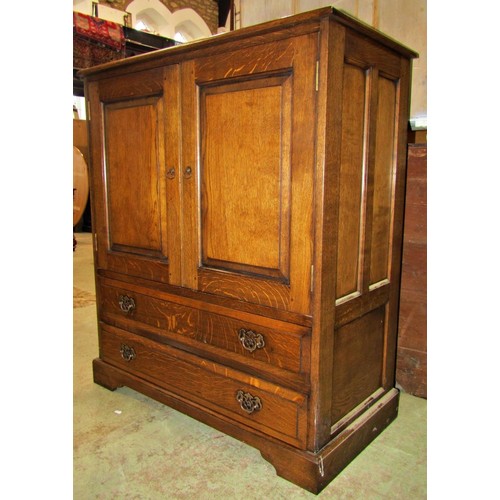 3118 - Good quality reproduction Georgian style low oak side cupboard enclosed by a pair of rectangular fie... 