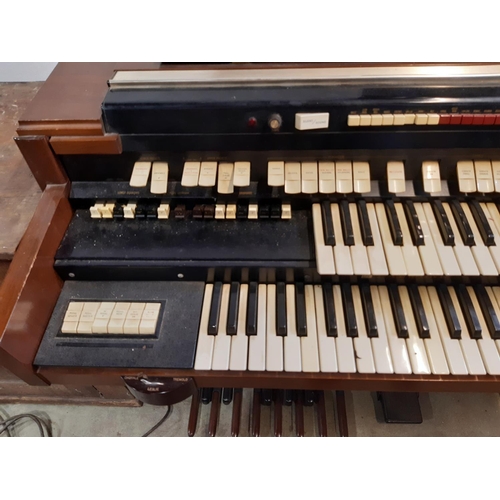 3046 - Hammond Rythim II electronic organ