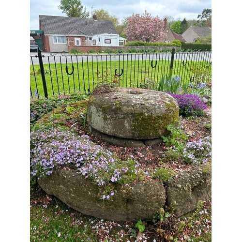 730 - An ancient natural stone cider press, the base 230cm diameter, the top part 97cm diameter, 40cm deep... 