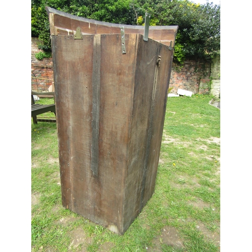 3565 - A good Regency mahogany bow fronted hanging corner cupboard with original brass fittings and inlaid ... 