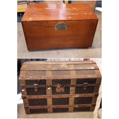 3061A - 3 vintage travelling trunks