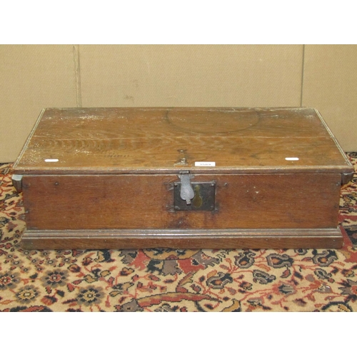 3589 - A shallow 18th century oak bible box, 65 cm length