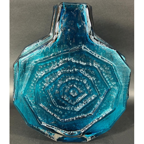 1147 - Whitefriars - Geoffrey Baxter: A Large Textured Range Banjo Glass Vase, in kingfisher blue, 32cm hig... 