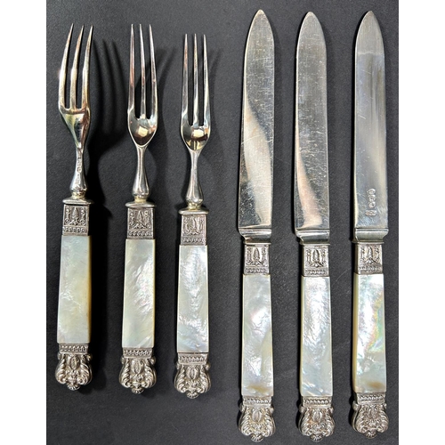 1216 - A Victorian mahogany boxed set of Mappin & Webb fruit knives and forks for twelve settings, all with... 
