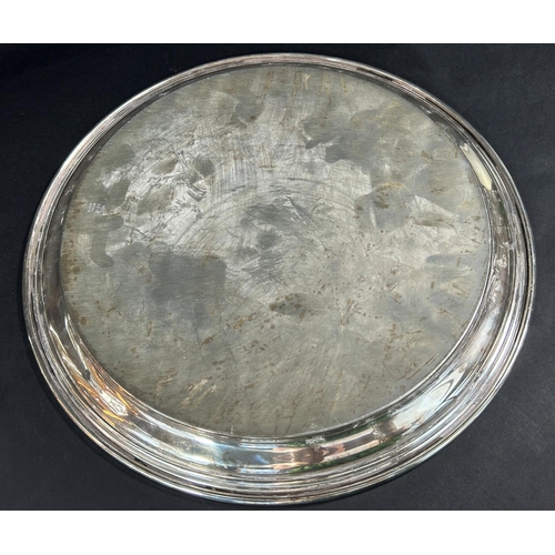 1219 - An American Sterling Silver circular tray stamped Alvin, 30.5th diam, 18 oz approx.