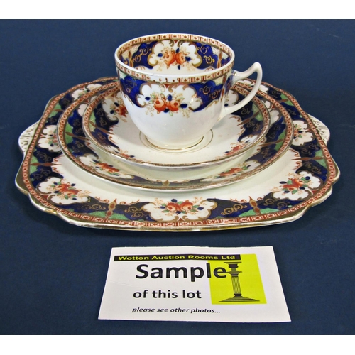 1107 - A quantity of miscellaneous 19th century tea cups and saucers, various factories and designs