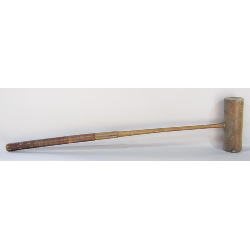 1489 - A regular size croquet mallet, and two sets of incomplete weights in identical wooden boxes.